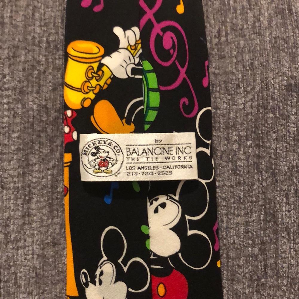 Mickey & Company Tie - Picture 2 of 3